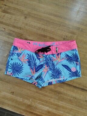 MAUI & Sons Blue & Pink Bird Of Paradise Tropical Print Swim Board Shorts